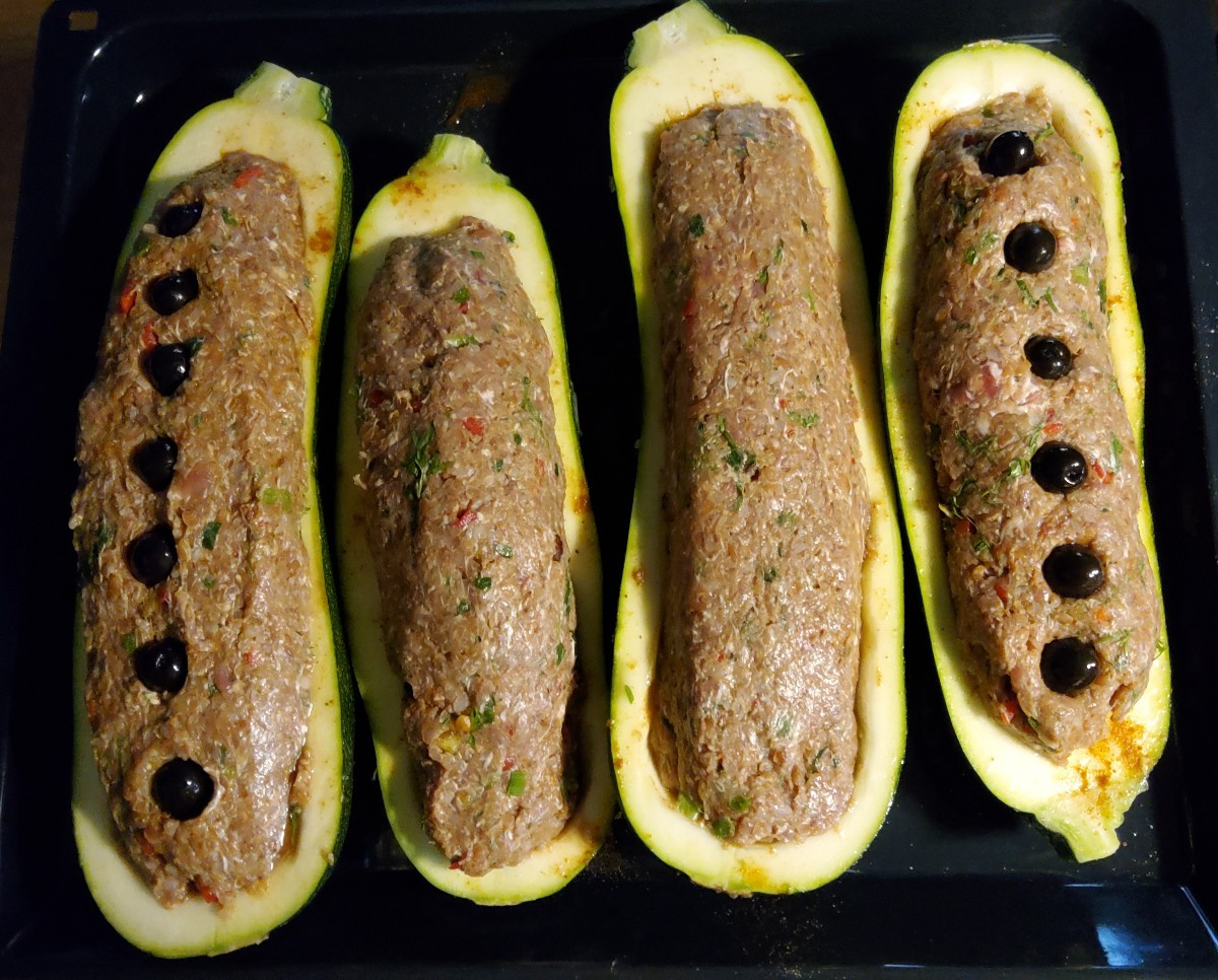 #MeineSommerküche Teil 19
➡️ ZUCCHINIDAMPFER HACKFLEISCH BULGUR FÜLLUNG ⬅️
...Hatte ich nicht immer vorlaut erzählt, da…