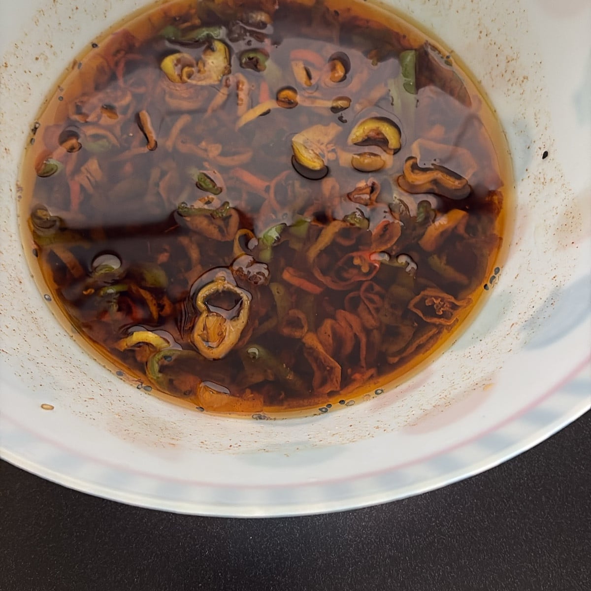 Moin, oha ich hatte extrem viele Chilis und habe immer noch. Mal schauen, ob noch etwas reif wird. Nächstes Jahr auf je…