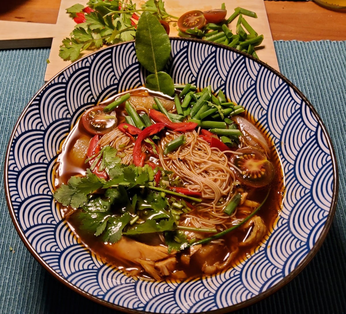 #MeineHerbstküche  Teil 5
➡️ Phở gà my way mit Vollkornreisvermicelles ⬅️
...Das kühle Wetter hat auch eine gute Seite:…