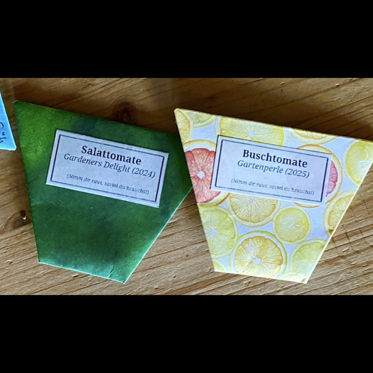 Das Saatguttauschpaket macht sich nun wieder auf die Reise! Vielen Dank für die großartige Aktion! 🌱 

Bild 2: Großes …
