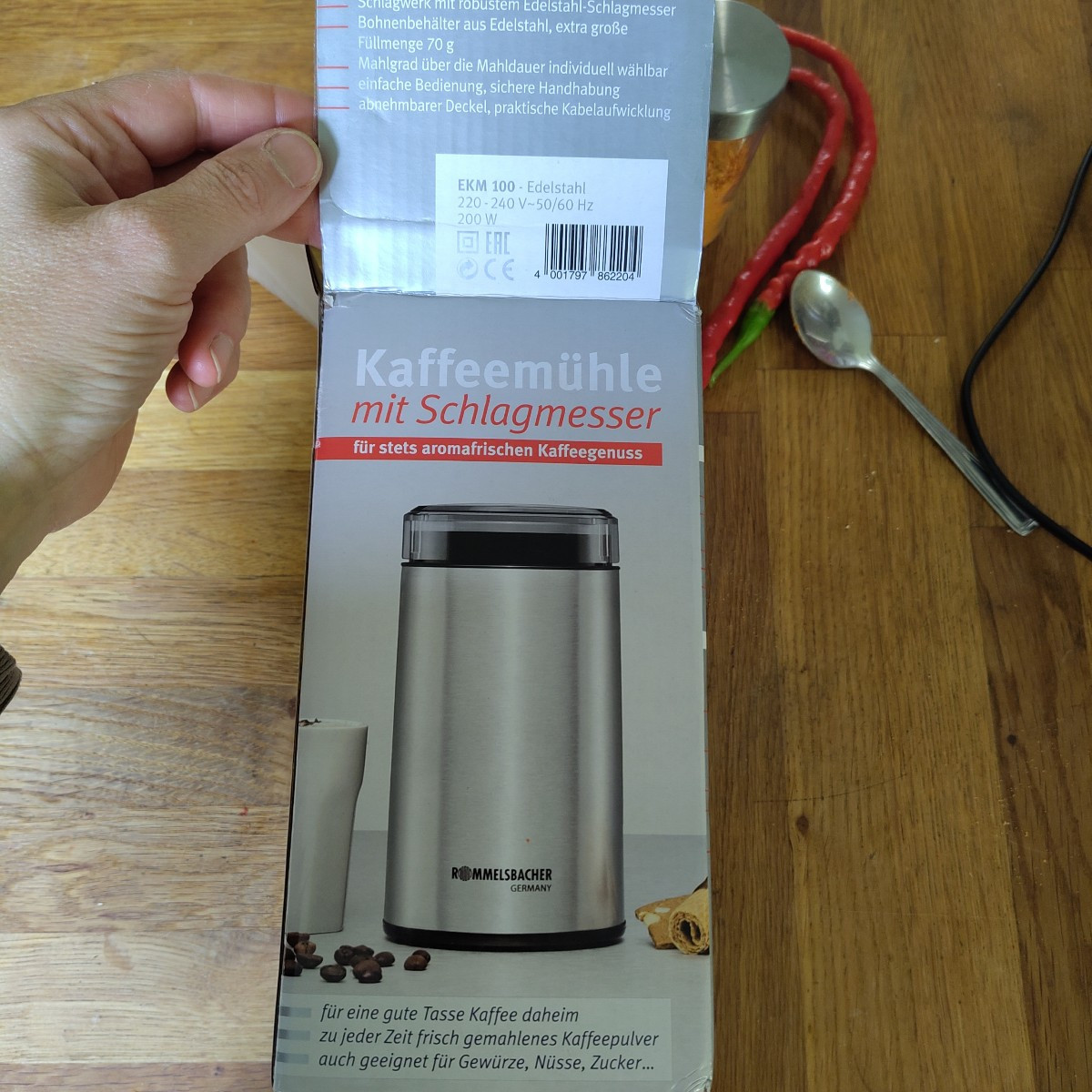 Steht extra dabei, auch geeignet für Gewürze etc