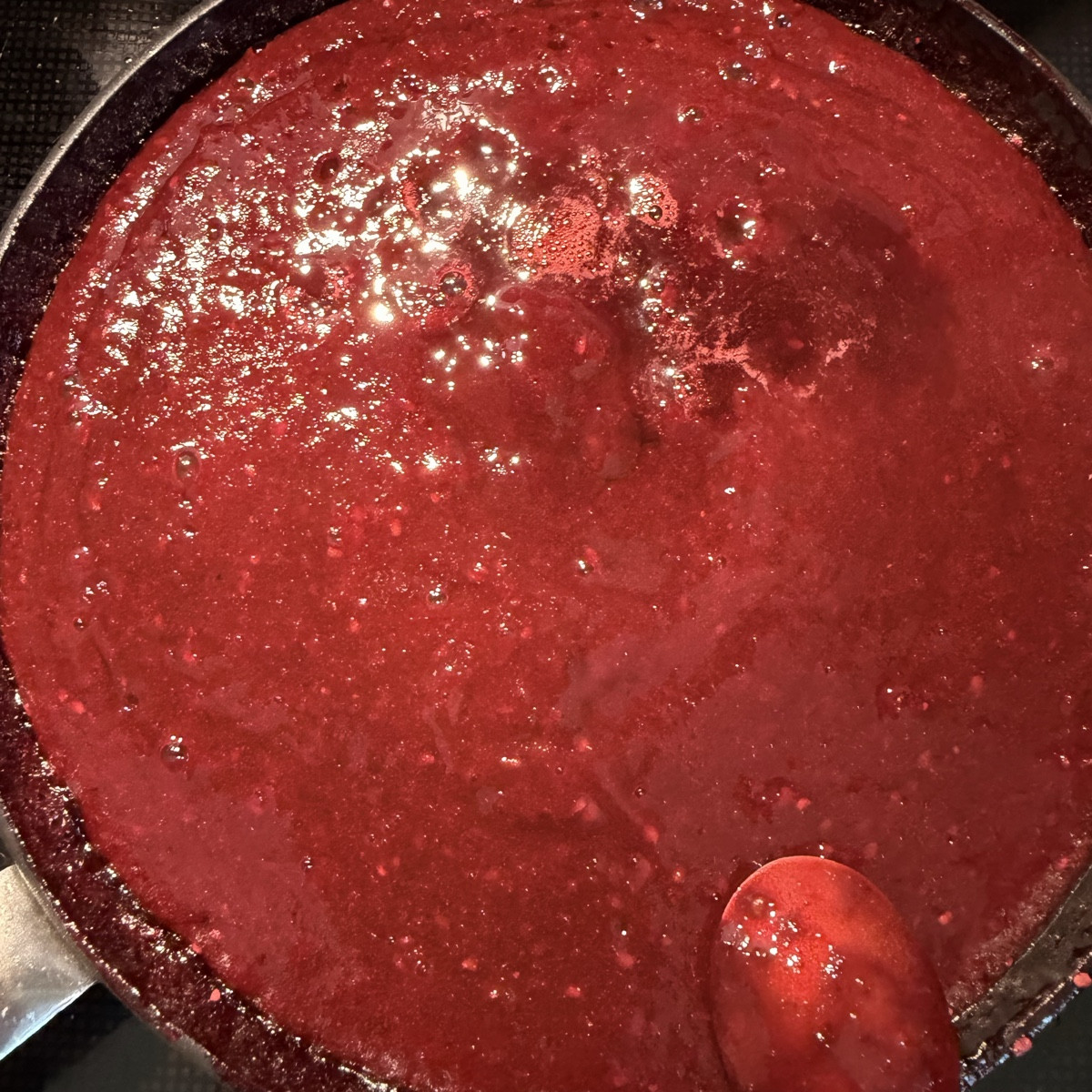 Tomatensoße, die dritte…
Zucchini noch einmal gedörrt
Zucchinibrot zum vierten, weil einfach lecker! Hier nur die Stück…