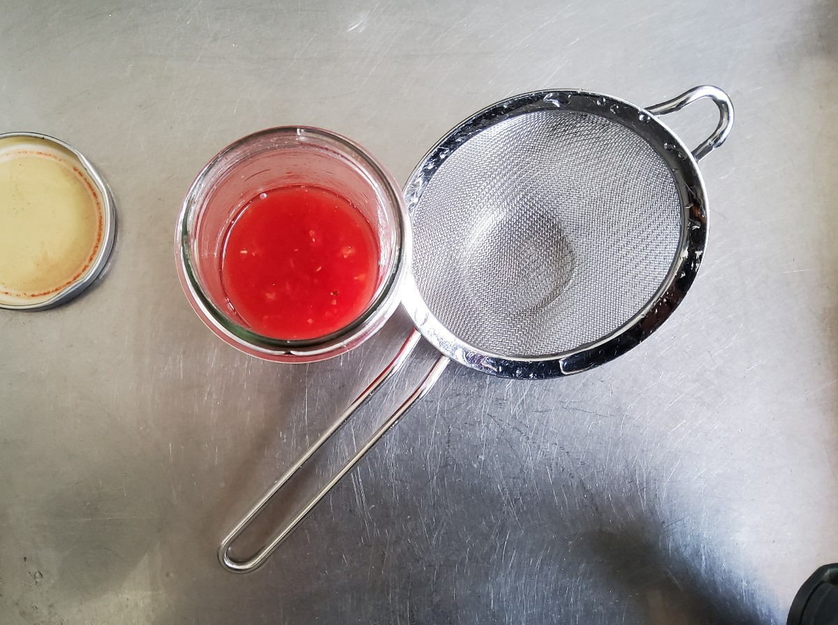 ..Nein, es geht hier nicht um Kate Bush, wobei mir die "Babushka" als Tomate mindestens genausogut gefällt, wie der Son…