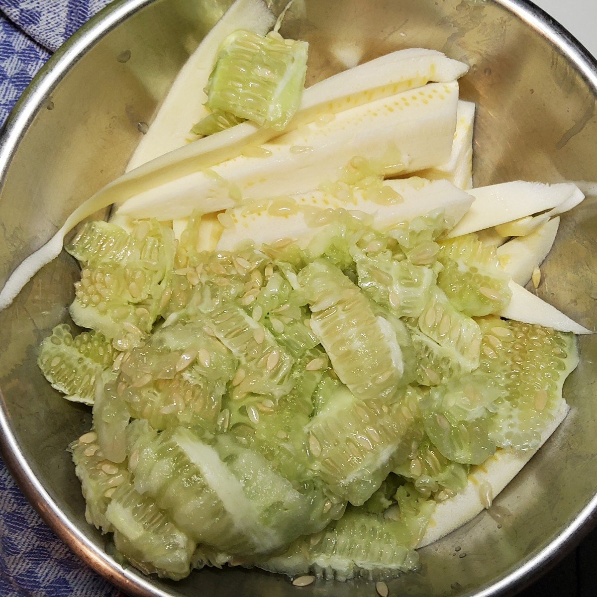 #MeineSommerküche Teil 23
 #Zucchinischwemme #Zucchinirezepte

➡️ Zucchini Kartoffel Auflauf mit Ziegenkäse ⬅️
...Durch…