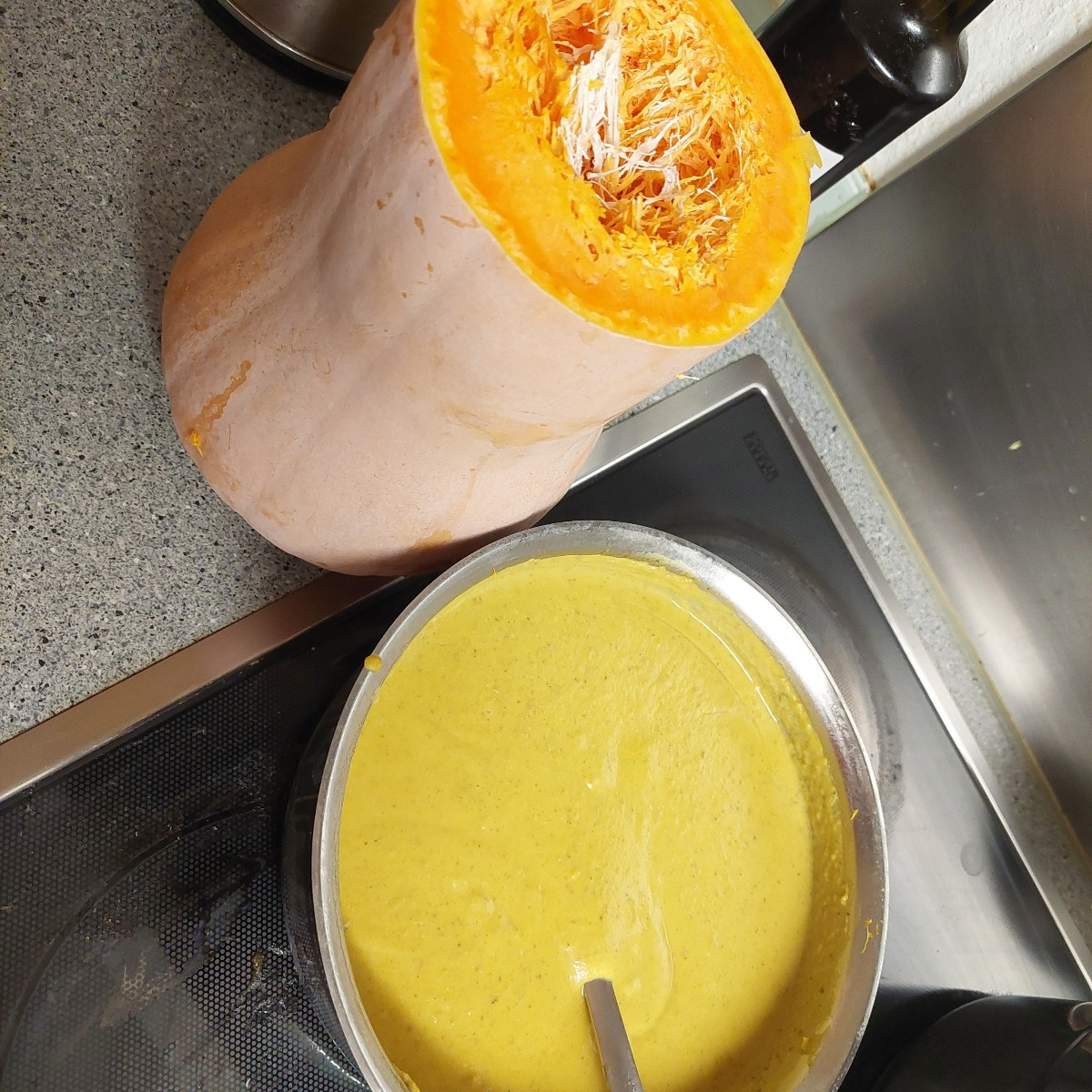 Unglaublich. Habe eben den letzten Kürbis vom LETZTEN Jahr angeschnitten und eine feine Suppe genossen. Wohlgemerkt ein…