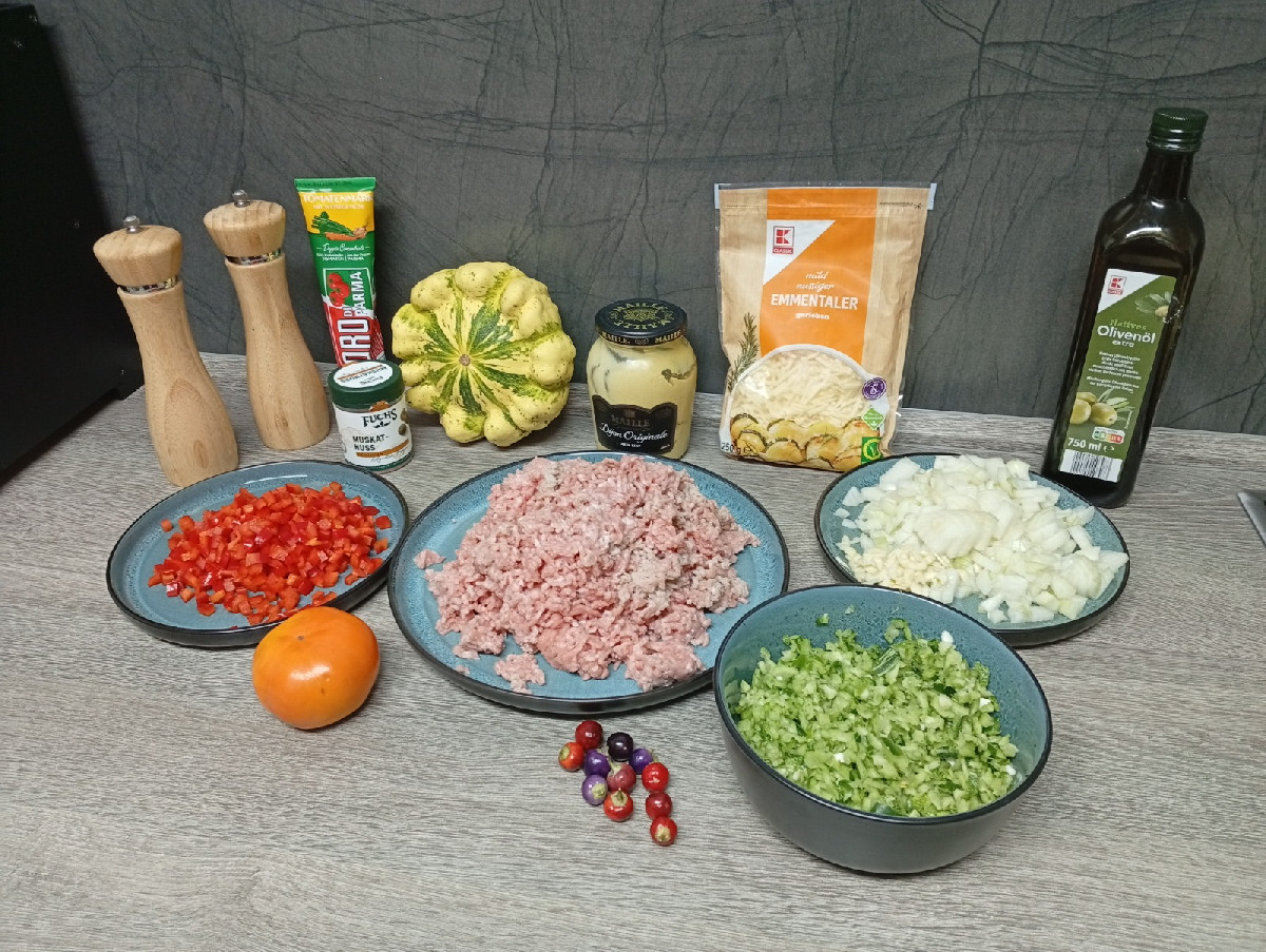 Nun haben wir unsere ersten Kartoffeln @vitelotte-36190 geerntet. Es ist der Ertrag aus 4 Pflanzkästen (40x80cm). Jede …