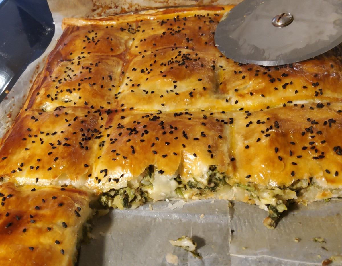 ...Meine Sommerküche Teil 13
➡️ Blätterteigtaschen, gefüllt mit 3erlei Gemüsen und Urid Bohnen Hummus ⬅️
...mussten wir…