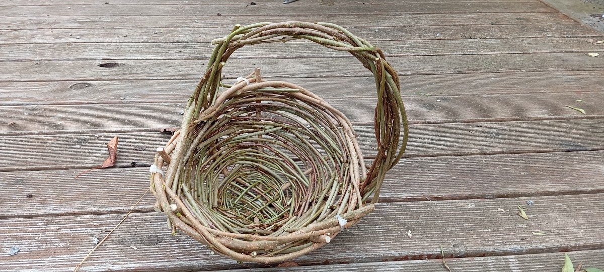 ... Der Korb ist auch noch fertig geworden.