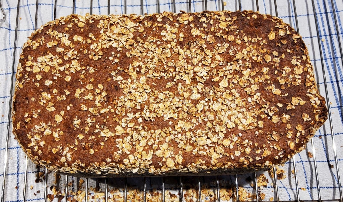 .Kein Brot im Haus, Feiertag und Sonntag direkt hintereinander 😳
..da kam mir das Rezept von TV- Koch Thomas Martin ge…
