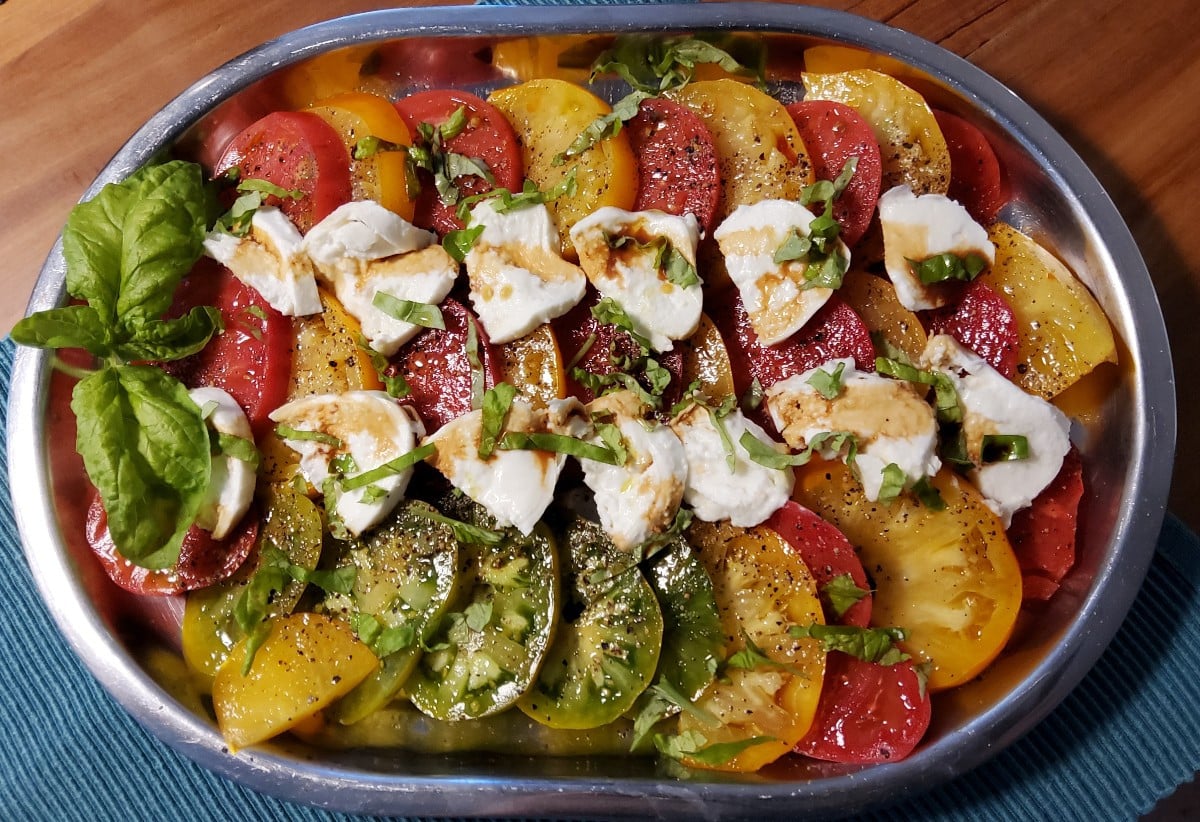 ...Schluhuchz 😥...Die letzte Caprese für dieses Jahr 🤷...Jetzt beginnt wieder die 8- monatige tomatenlose Zeit...