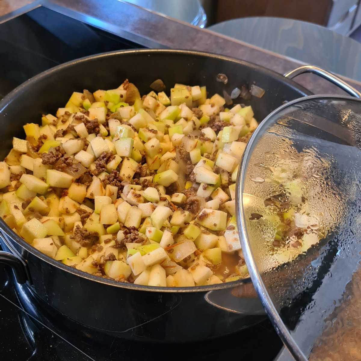 Hackfleischpfanne mit Tomatenpassata