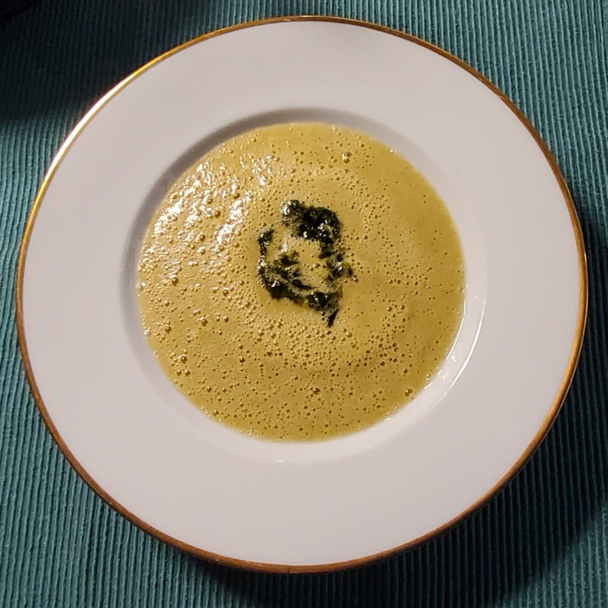 Meine #Sommerküche Teil 16
➡️ POLENTA ⬅️
...Ob Miraculix in seinem Kupferkessel Polenta gerührt
hätte, wäre den Gallier…