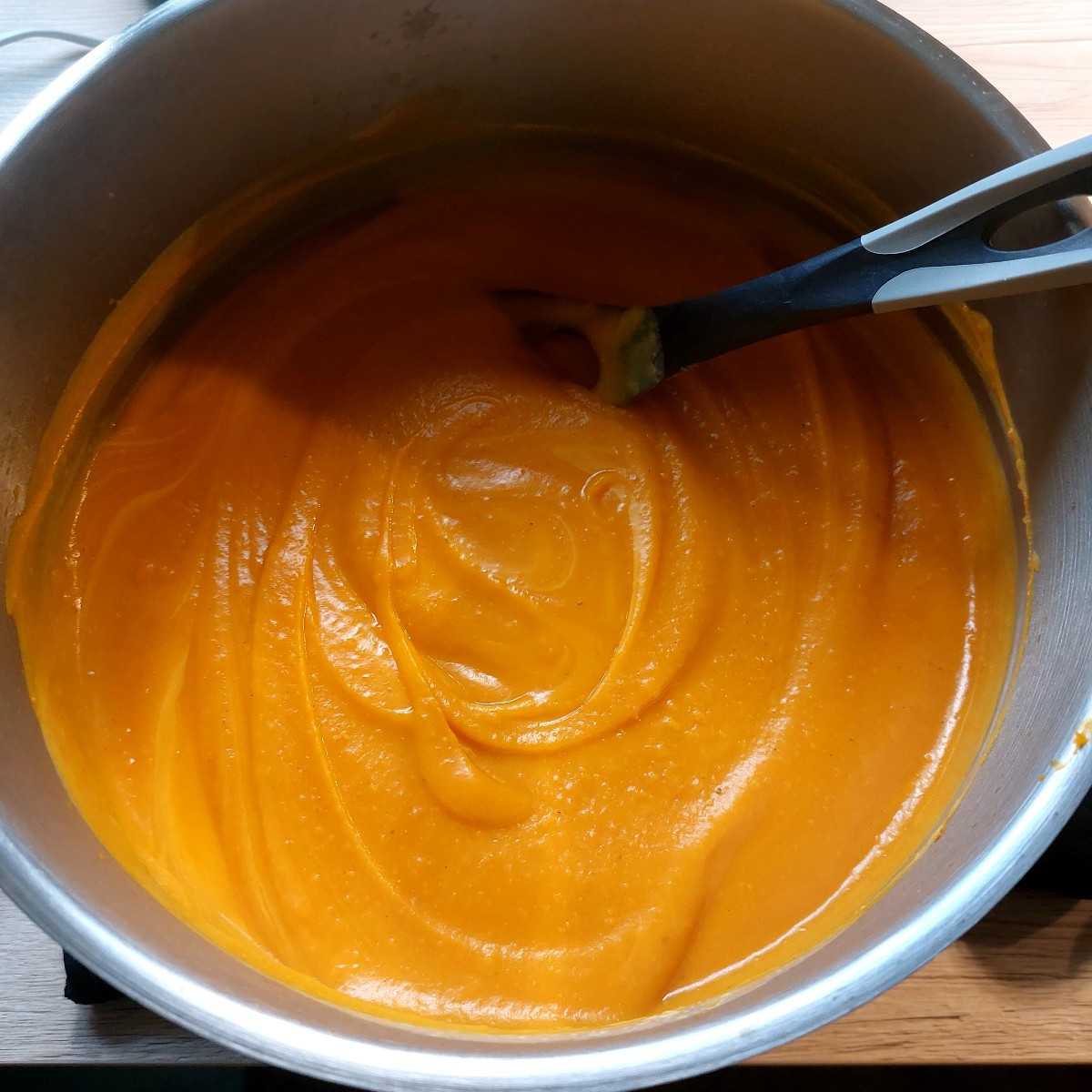 Die Test-Ernte war erfolgreich! ...und super lecker! 🎃😋
Morgen kann die Kürbis-Ernte dann richtig losgehen. 🫡