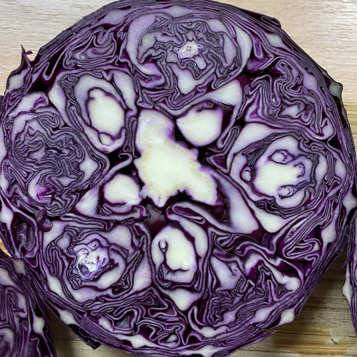 Gebackener Rotkohl 

Ich bin so begeistert von dem Rezept.
Habe es heute mit meinem Rotkohl gekocht mit Bratkartoffeln.…