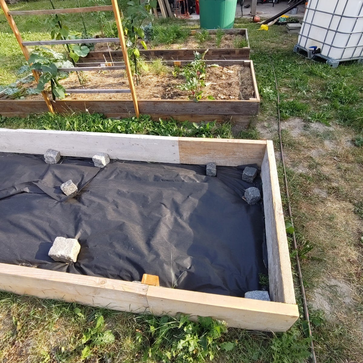 Fragen zur automatischen Bewässerung:
Ich habe dieses Jahr Holzrahmen/Hochbeete je (3 x 1,2 x ca. 0,3m) nach der "no di…